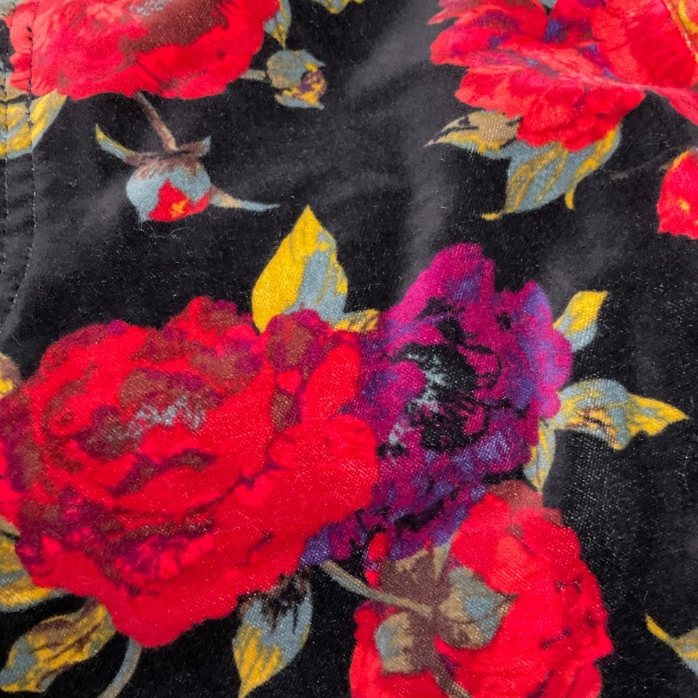Soft Surroundings Black Floral Velvet Pants Women's Size 8 Red Rose Print - Picture 11 of 15